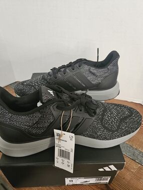 adidas Men's Black and Gray Knit Training Sneakers